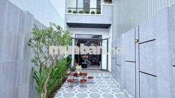 Nhà đẹp full nội thất 2 tầng 3 PN K14/5 Lê Thạch ngay cổng bến xe