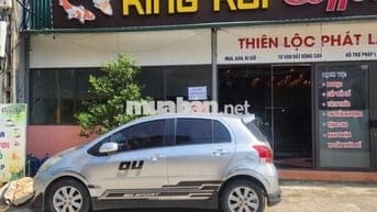 Toyota Yaris 2011 nhập khẩu, màu bạc, 5 chỗ