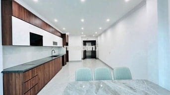 BÁN NHÀ 7 TẦNG CẦU GIẤY– PHÂN LÔ – Ô TÔ TRÁNH – KINH DOANH - VĂN PHÒNG
