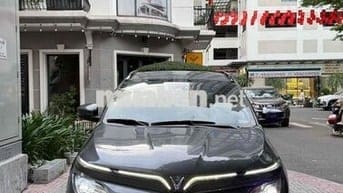 VinFast VFe34 2022 thuê pin tiên phong