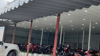 Cho thuê măt bằng. cửa cuốn tự động