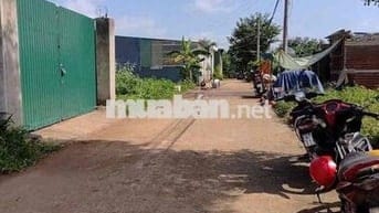 1 LÔ *** ĐẤT THỔ CƯ HẺM 327 YMOAL PHƯỜNG BUÔN MA THUỘT