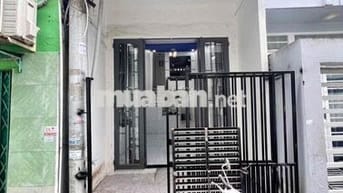 Nhà Trệt Lửng Sau Lưng Vincom Hùng Vương