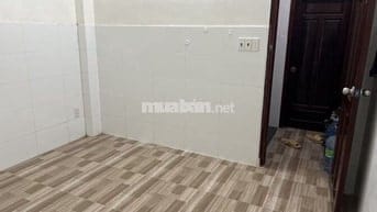 Phòng sạch đẹp giáp Q10, gần vòng xoay Lê Đại Hành