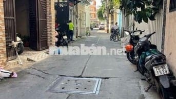 Cho thuê nhà nguyên căn hẻm thông xe hơi Hoa Bằng