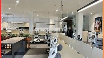 Cho Thuê Nguyên Tầng Góc 2 Mặt Tiền, Full Nội Thất - Vạn Phúc City