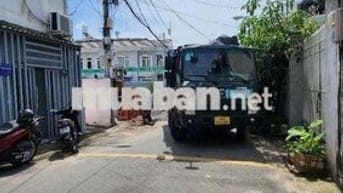 Cho thuê nhà sân đậu oto.hẻm xe tải thông 8tr tháng. Gần pvđ. Ở ngay