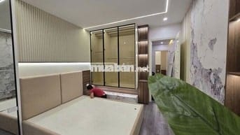 BÁN NHÀ TRUNG TÂM CẦU GIẤY – NHÀ ĐẸP LỘNG LẪY – NỞ HẬU TÀI LỘC