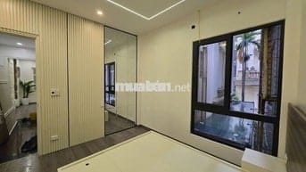 BÁN NHÀ CẦU GIẤY - DÂN XÂY CHẮC CHẮN - 4 TẦNG - NỞ HẬU - Ở NGAY