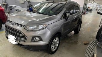 Gia đình đổi xe cần bán xe 5 chỗ gầm cao máy thoáng