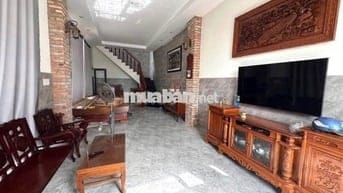 BÁN GẤP NHÀ DĨ AN CỰC GẦN BIG C – GIÁ CHỈ 890Tr – 90M² SỔ RIÊNG