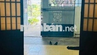 Cho thuê nhà cấp 4 rộng 60m2, mặt tiền đường lớn Cao Xuân Huy