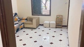Cho thuê căn hộ tập thể Bách Khoa, mặt đường Lê Thanh Nghị