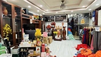  Nguyễn Xí, Bình Thạnh diện tích: 60m2 giá 3 Tỷ 350 hẻm 6m oto - SHR 