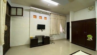 Cho thuê nhà riêng Nguyễn Ngọc Vũ - 82m2x3 tầng, 4PN