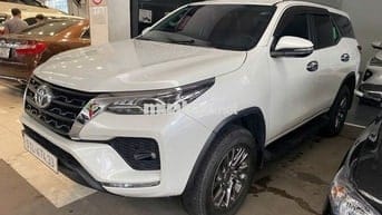 Toyota Fortuner 2024 máy xăng, 1 cầu, như mới