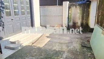 Ngọc Thụy - Nguyên Căn cả sân 125m2- 3 Ngủ - 7,5tr