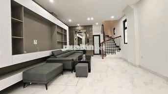 Em đang cần bán gấp nhà Lê Lợi,HĐ,mới xây,45m,5t có thang máy,nhỉnh 9t