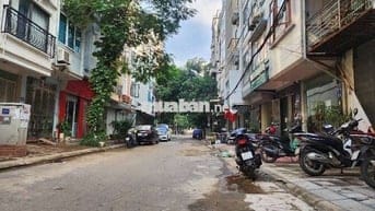 Bán đất Phú Diễn - 40m vỉa hè 3 ôtô tránh - 11 tỷ - vị trí VIP