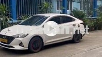 Hyundai Accent 2021 màu trắng đã qua sử dụng
