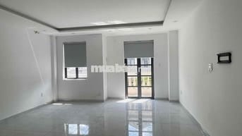 Nguyên sàn lầu 2 mới Cityland 100m2 (2 phòng) chỉ 10,5 triệu.