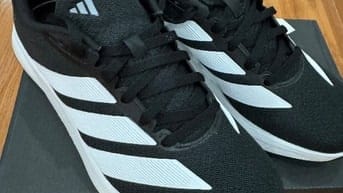 Cần pass lại giày adidas chính hãng