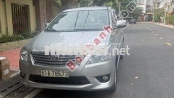 Toyota Innova 2.0E 2013