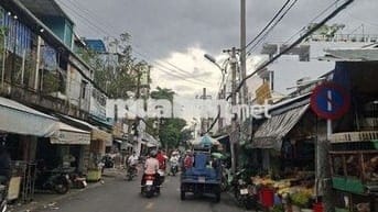 19,5 tỷ TL 
dg HOÀNG NGỌC PHÁCH 2MT TRƯỚC SAU NỞ HẬU TÀI LỘC ĐƯỜNG 13m