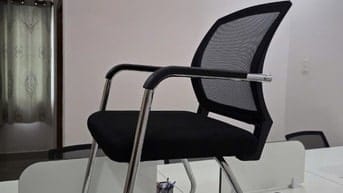 Thanh lý nội thất văn phòng mới 95%