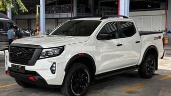 Nissan Navara 2022 Pro-4X 2.3 AT 4WD - 21000 km