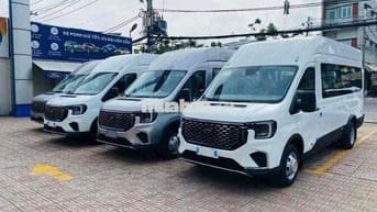 Ford Transit Premium+