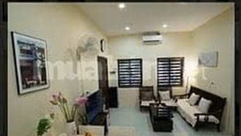 Chính chủ cho thuê căn hộ tập thể tầng 1 - số 32 Lý Nam Đế, Hoàn Kiếm