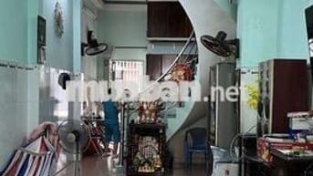 Cho thuê nhà nguyên căn Quận 8 , gần cầu Nguyễn Văn Cừ