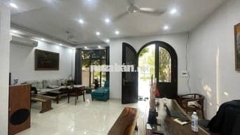 Cho thuê liền kề Sao Biển 90m²,mặt công viên 15 triệu/th Vin Gia Lâm
