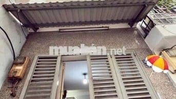 Cho thuê nhà nguyên căn hẻm 384 Lý Thái Tổ Quận 10 giá 12tr/ tháng
