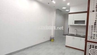 Nhà 5 tầng tại khu đô thị xa la có thang máy giá chỉ 7,9 tỷ
