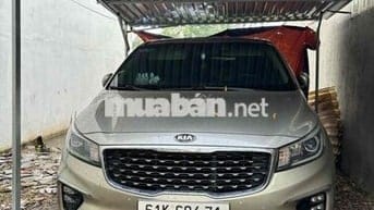 Kia Sedona 2018 2.2L DATH - 98000 km