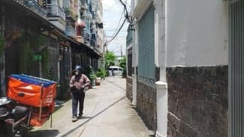 Bán nhà HXH cách MT Bùi Văn Ngữ khoảng 50m. DT 5,85x11.4m 2Pn 2WC