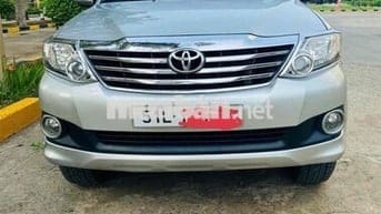 Toyota Fortuner 2014 2.7V 4x2 - 90000 km