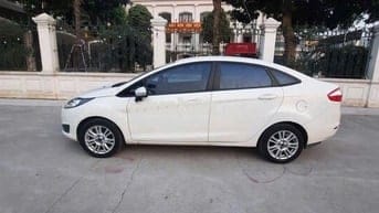 Ford Fiesta 2015 số tự động màu trắng