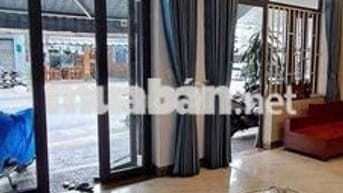 Cho thuê nhà 3 tầng mặt tiền Hà Huy Tập ngang 8m