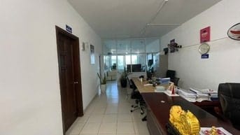 Bán căn hộ chung cư số 165 phố Thái Hà, nhà đẹp, căn góc 3 mặt thoáng.