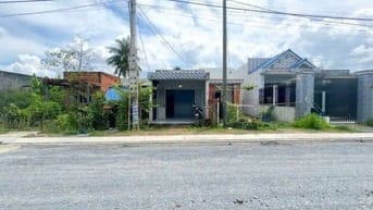 Ông Tư cần tiền nên bán nhà 150m2 ở Tân Thông Hội - Củ Chi. 900 triệu