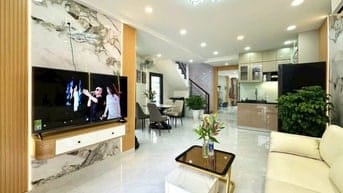 Ngay MT Hoa Cúc giá cực mềm 5tỷ1,65m2 ngay khu ẩm thực Vip,SHR