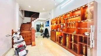 Bán Gấp Lô Vip Trung Kính, gara oto, 100m, 6 tầng, 12,5m MT, Gía 33 tỷ