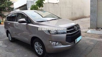 Toyota Innova 2019 E màu đồng ánh kim Chính Chủ