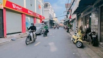 Bán nhà 4,25m x 12m - 2 Tầng 3PN- trục hẻm 685 Xô Viết Nghệ Tĩnh