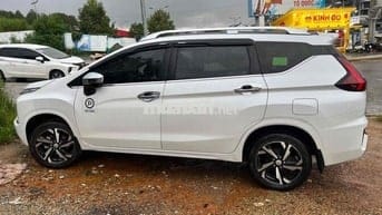 Mitsubishi Xpander 2024 Premium 1.5 AT - 54000 km