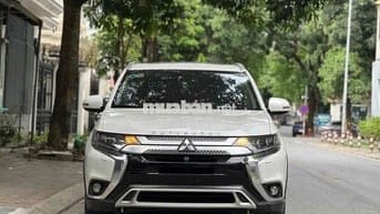 Mitsubishi Outlander 2.0Premium 2020 siêu đẹp