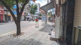 NHÀ 2 TẦNG MẶT TIỀN SẦM UẤT TIỆN KD(3,3m x 12m) HÀN HẢI NGUYÊN P10 Q11